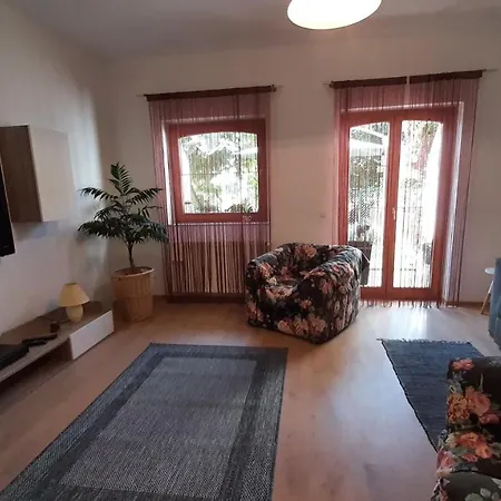 Selyemakac Apartamento *