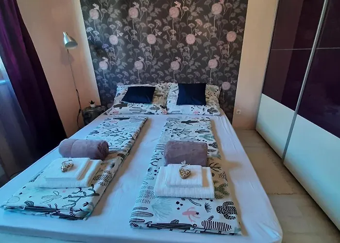 Apartamento Selyemakàc